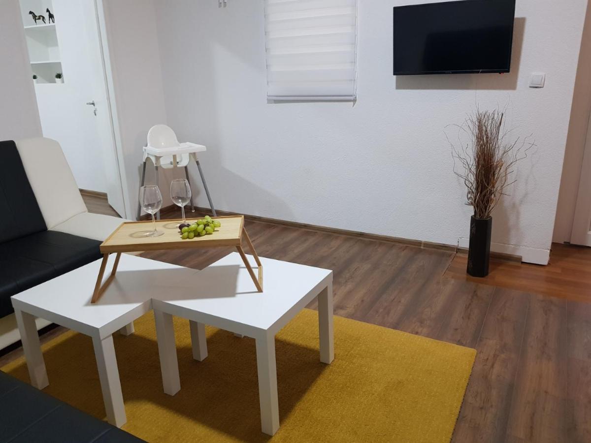 Apartmani Art Яйце Екстериор снимка