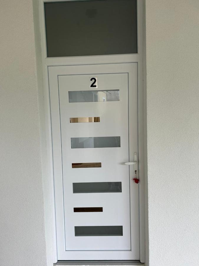 Apartmani Art Яйце Екстериор снимка